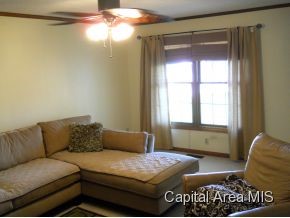 4076 Thornbrook Lane Springfield, IL 62711 - Photo 4 of 13 Gallery Image 4