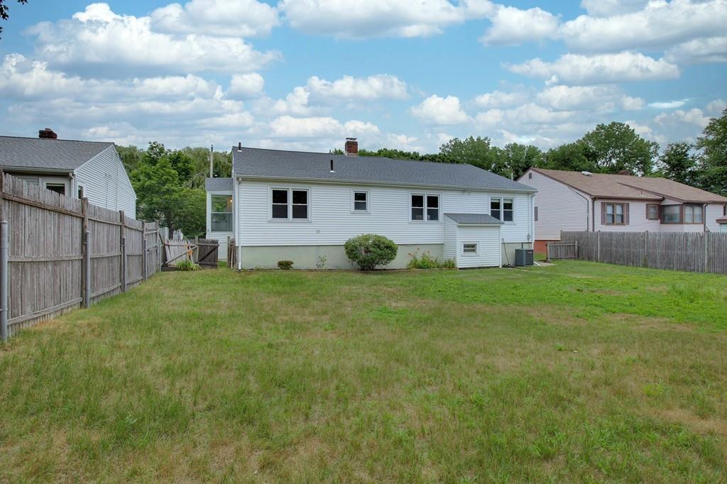 17 Campbell Road Stoneham, MA 02180 - Photo 30 of 30