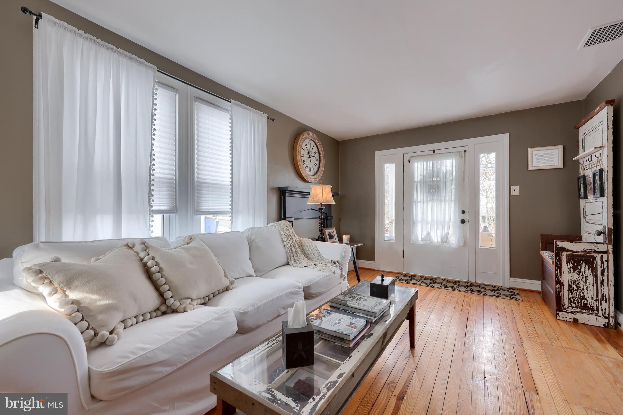 508 Hillcrest Road York, PA 17403 - Photo 4 of 35 Gallery Image 4