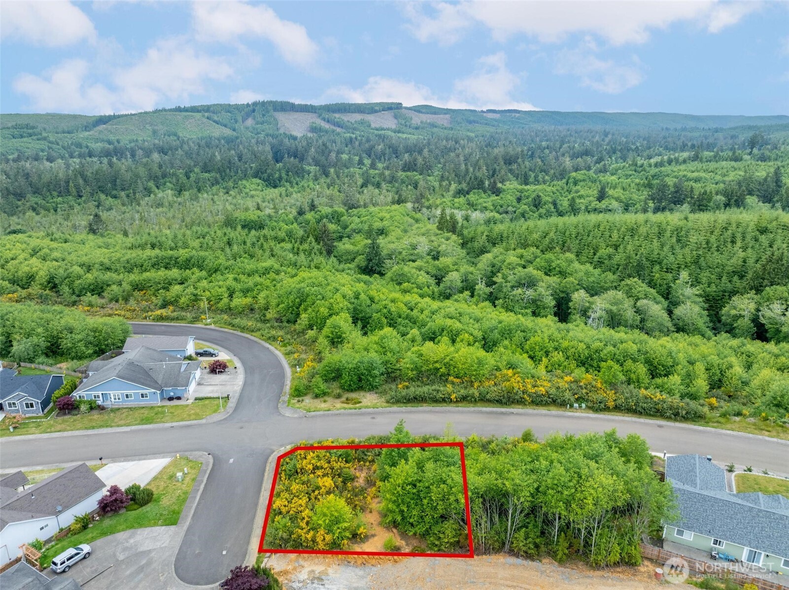 0 Sanderling Drive, Unit 1 Hoquiam, WA 98550 - Photo 12 of 15 a view of a garden with an outdoor seating