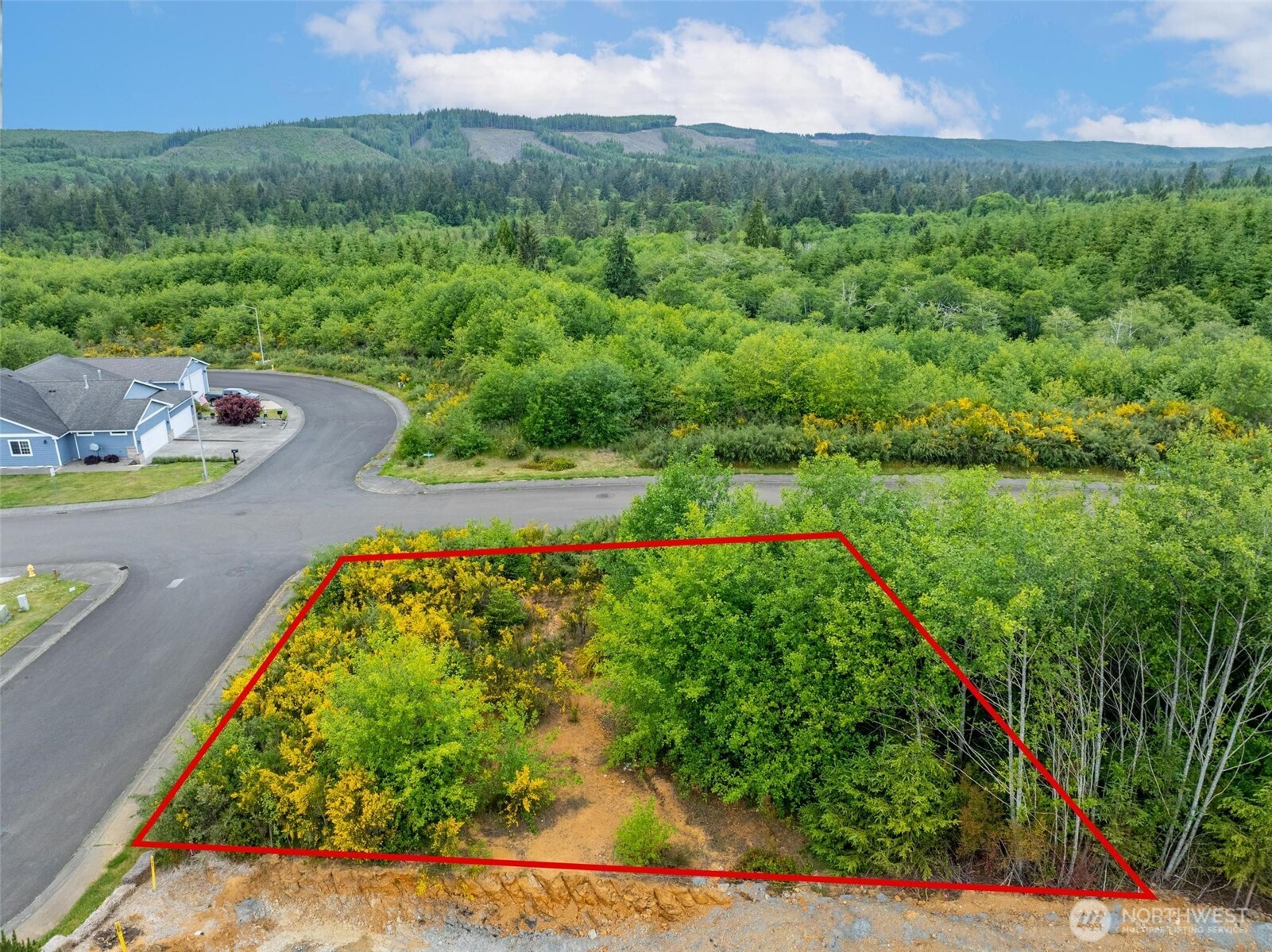 0 Sanderling Drive, Unit 1 Hoquiam, WA 98550 - Photo 7 of 15 a view of a garden with an outdoor space