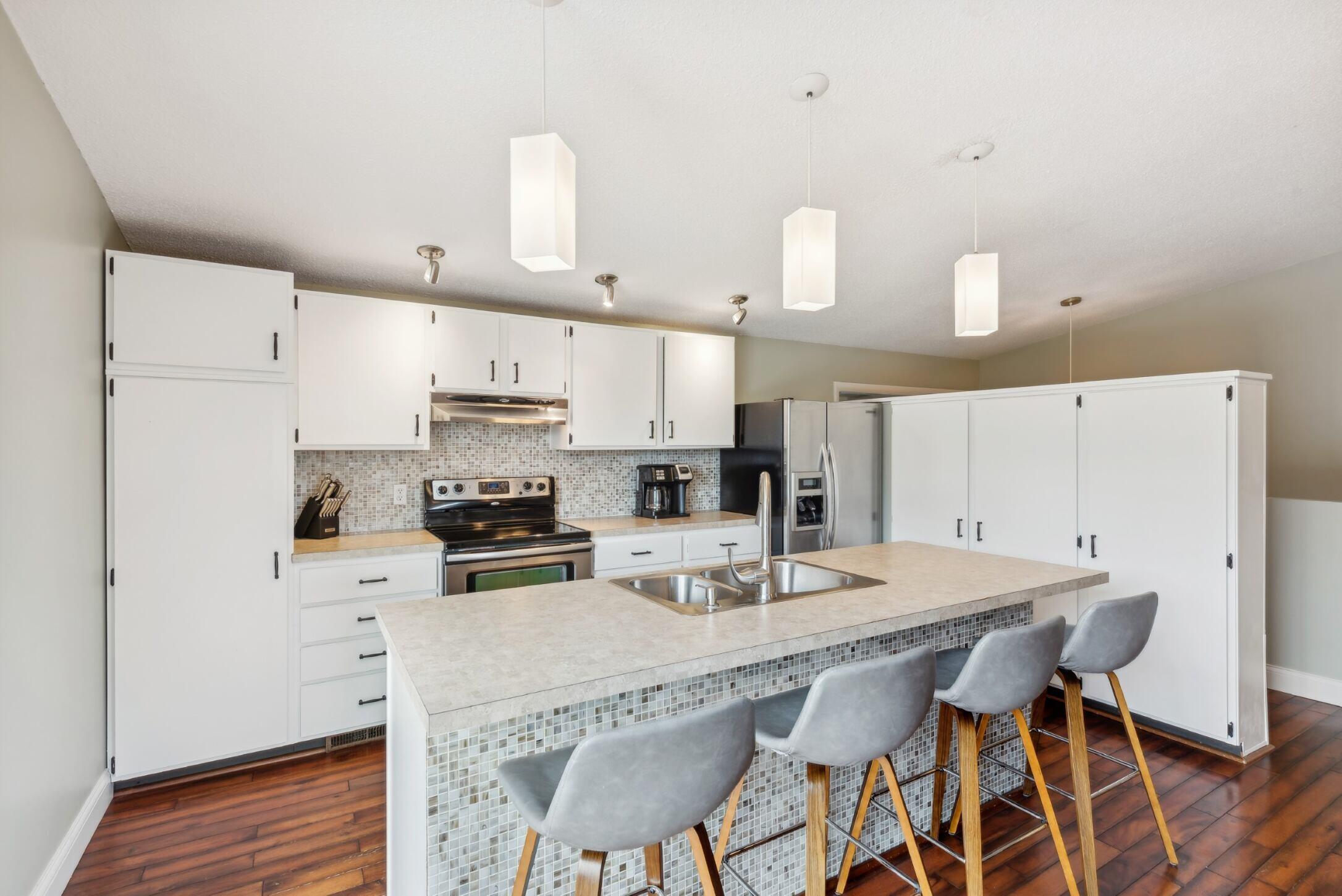 10062 Burgoyne Road Berrien Springs, MI 49103 - Photo 9 of 34 burg 21