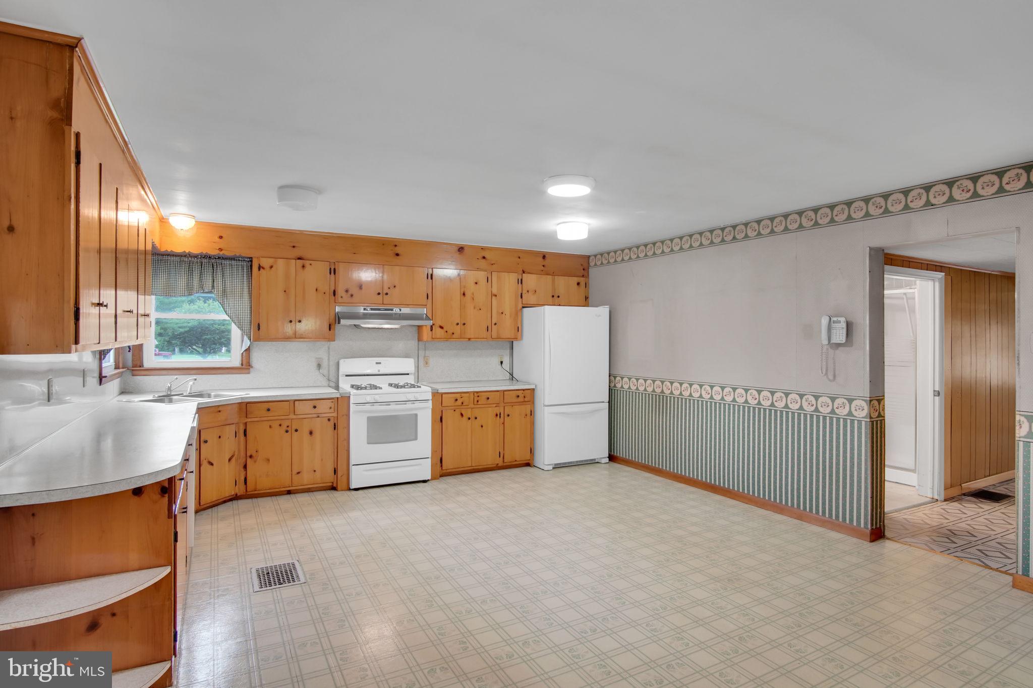 660 Black Rock Road Hanover, PA 17331 - Photo 8 of 58 Gallery Image 8