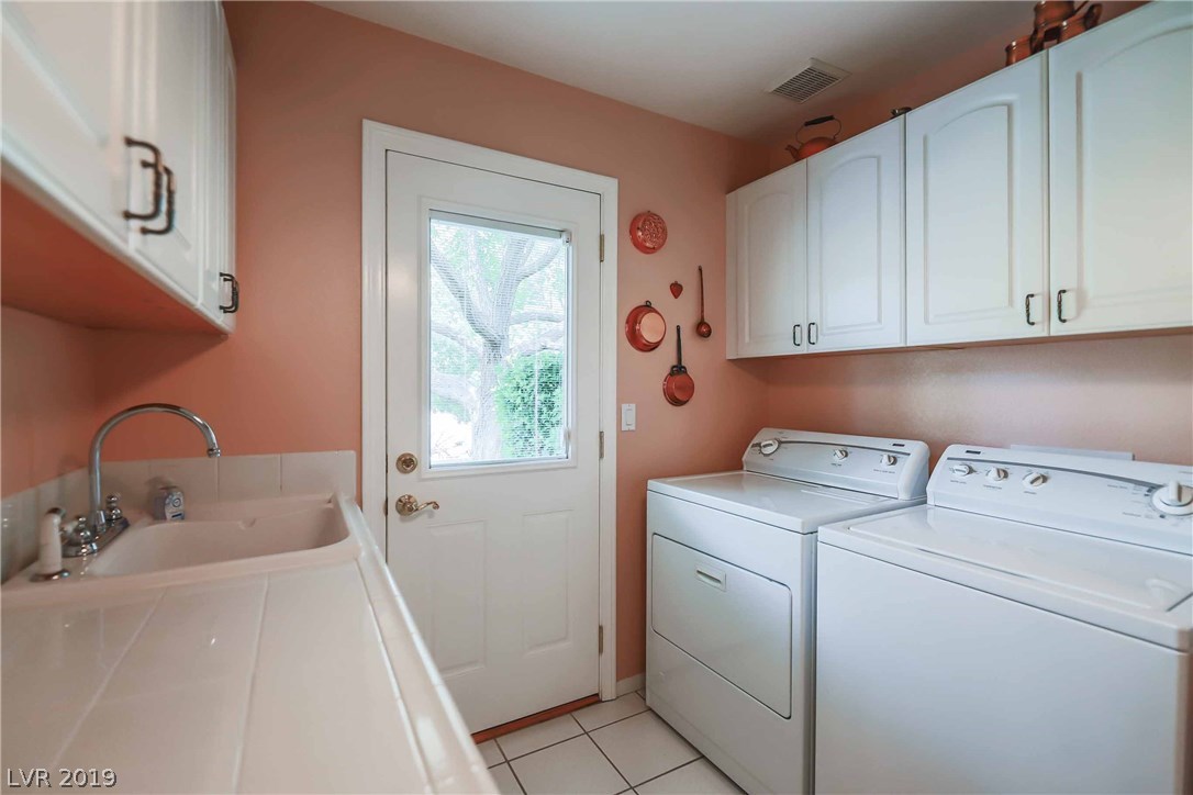 250 West Rochell Drive Henderson, NV 89015 - Photo 17 of 43 Gallery Image 17