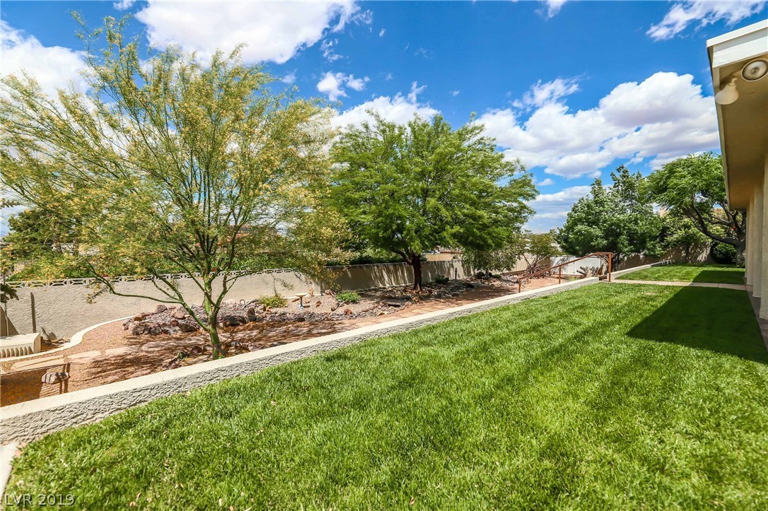 250 West Rochell Drive Henderson, NV 89015 - Photo 34 of 43 Gallery Image 34