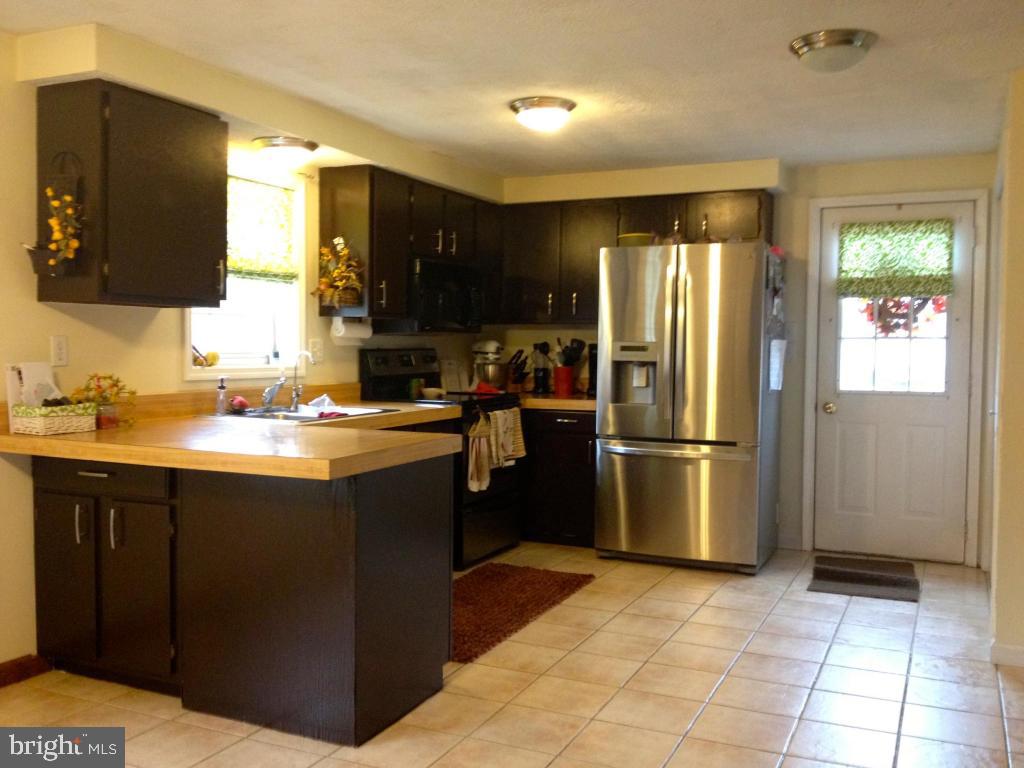 20 Middle Lane Lititz, PA 17543 - Photo 7 of 15