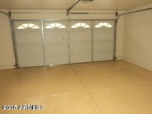 3250 West Greenway Road, Unit 119 Phoenix, AZ 85053 - Photo 5 of 9 Garage