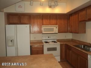 3250 West Greenway Road, Unit 119 Phoenix, AZ 85053 - Photo 7 of 9 kitchen