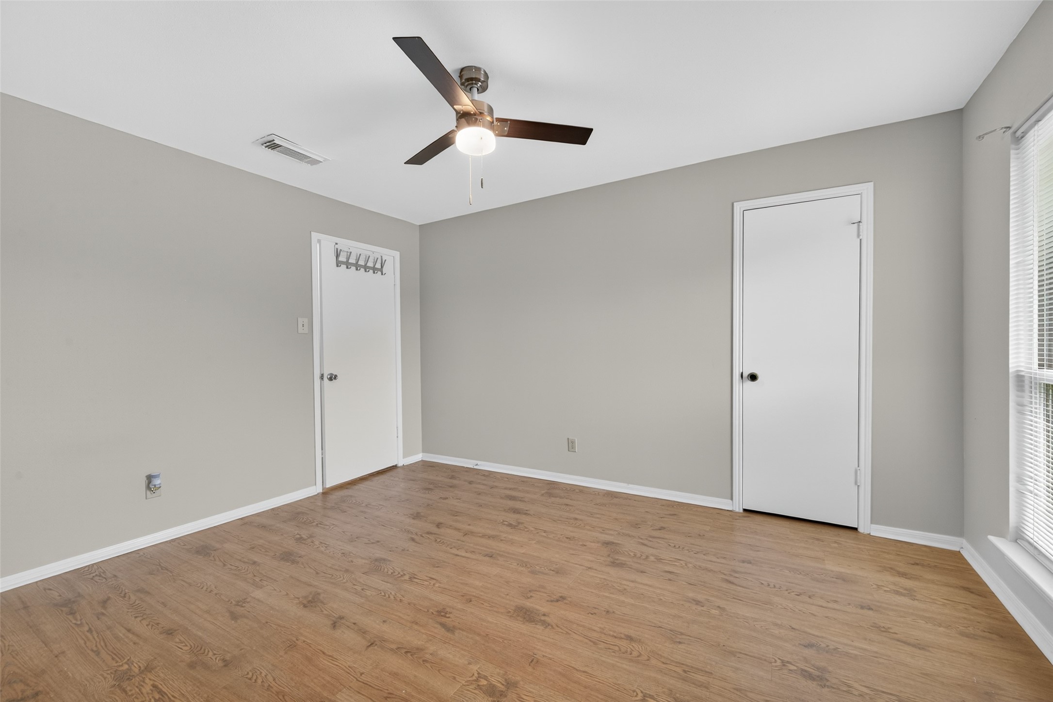 1445 Bonanza Road, Unit 445 Houston, TX 77062 - Photo 24 of 35