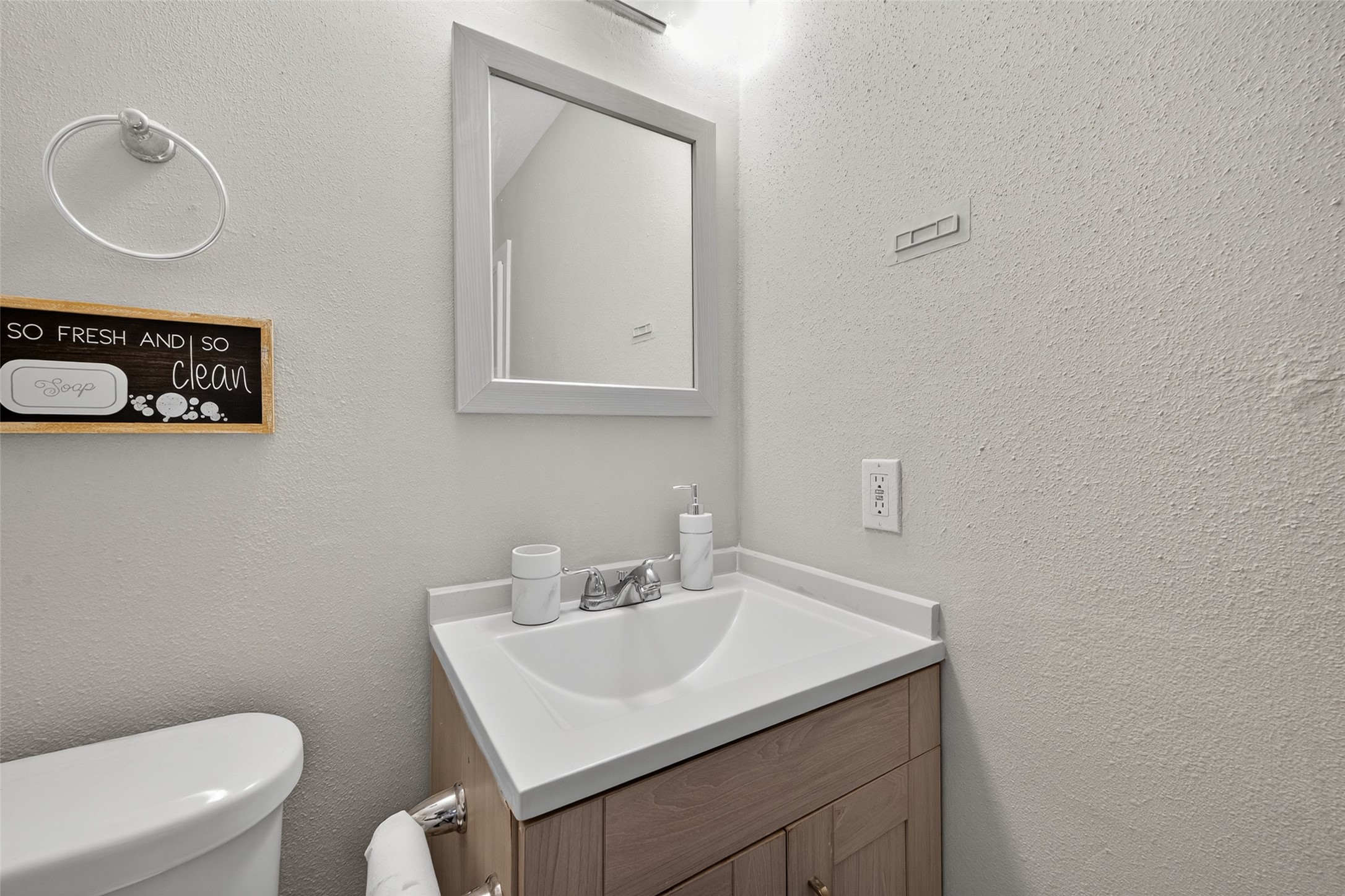 1445 Bonanza Road, Unit 445 Houston, TX 77062 - Photo 32 of 35