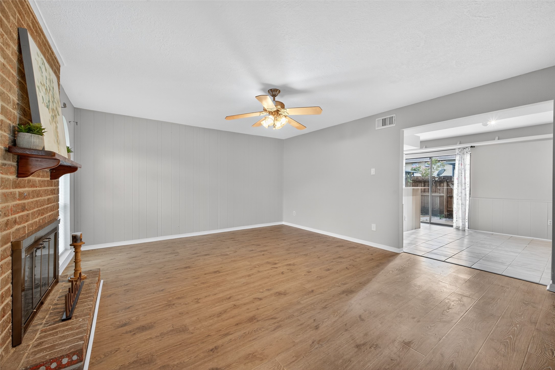 1445 Bonanza Road, Unit 445 Houston, TX 77062 - Photo 4 of 35