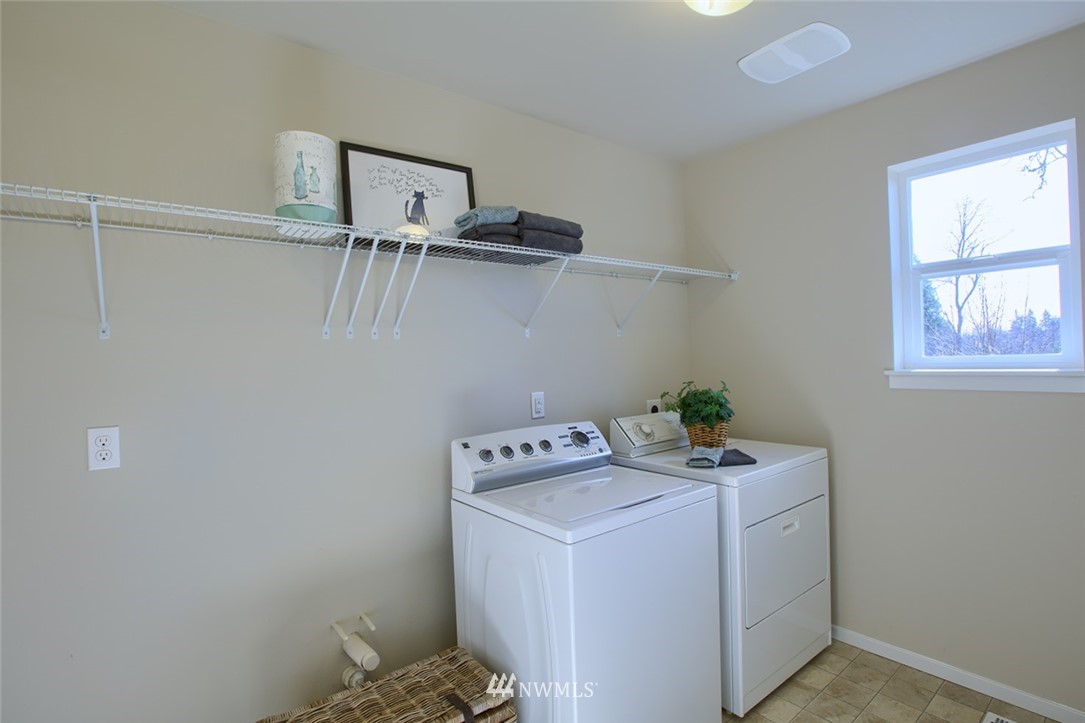 22329 38th Avenue Southeast Bothell, WA 98021 - Photo 14 of 18
