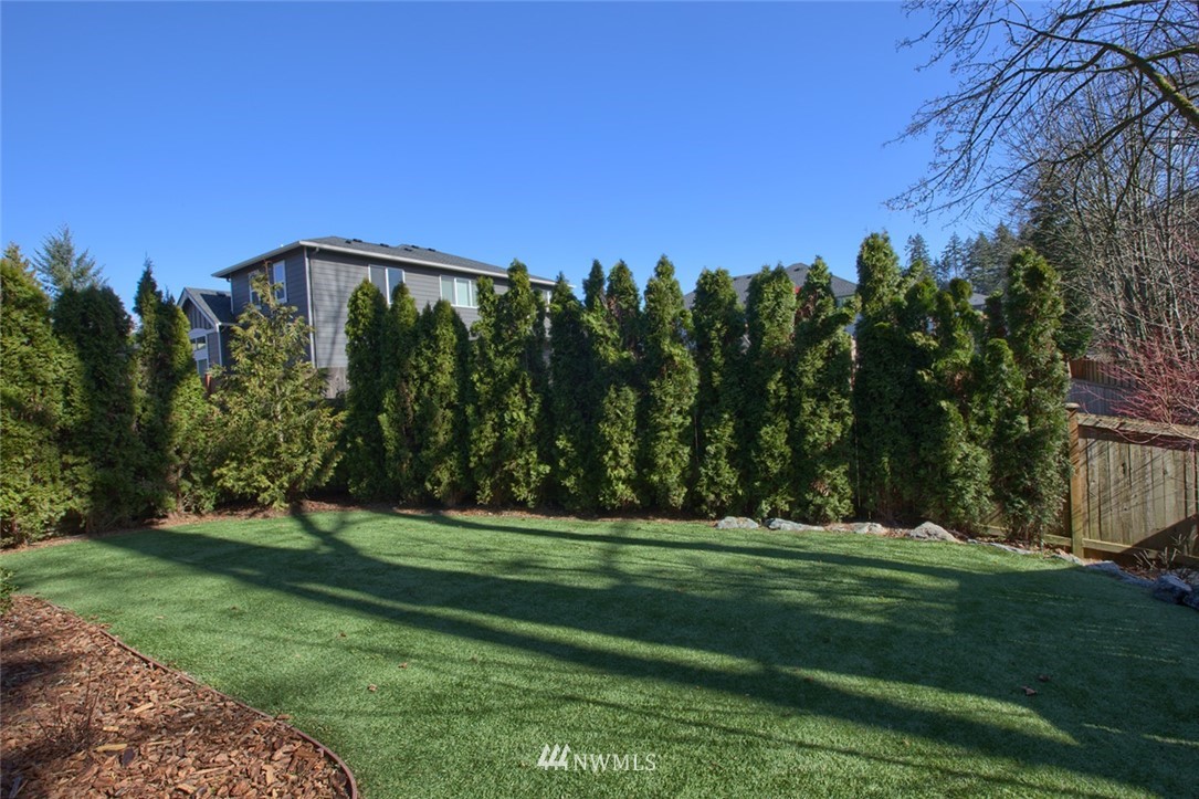 22329 38th Avenue Southeast Bothell, WA 98021 - Photo 15 of 18