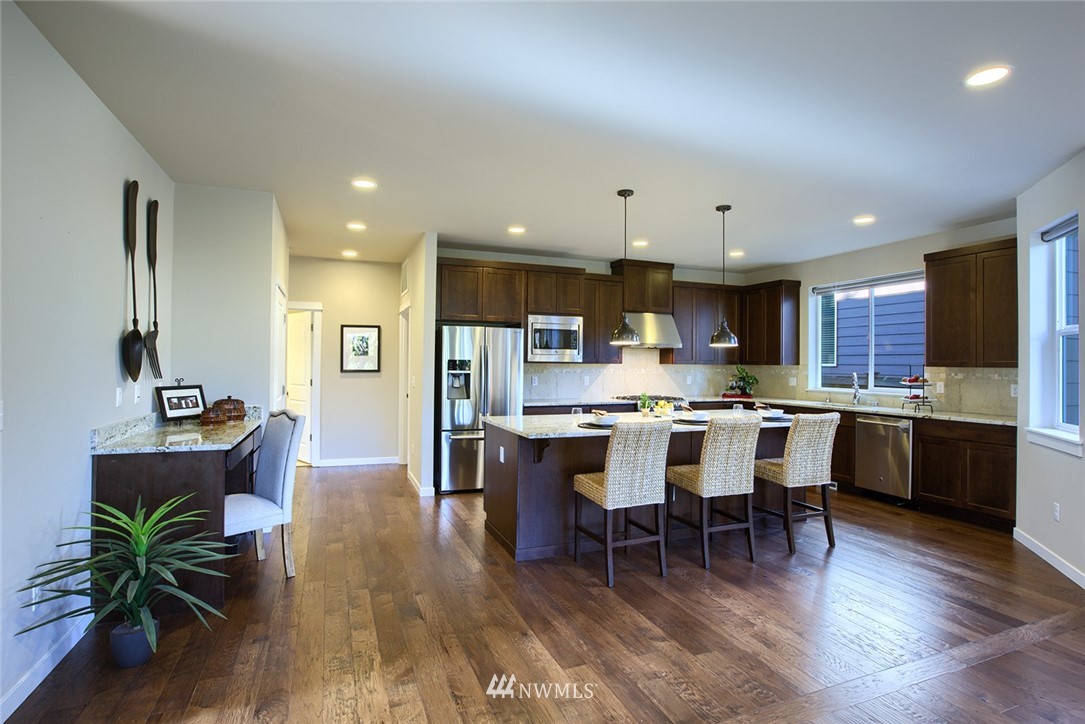 22329 38th Avenue Southeast Bothell, WA 98021 - Photo 3 of 18