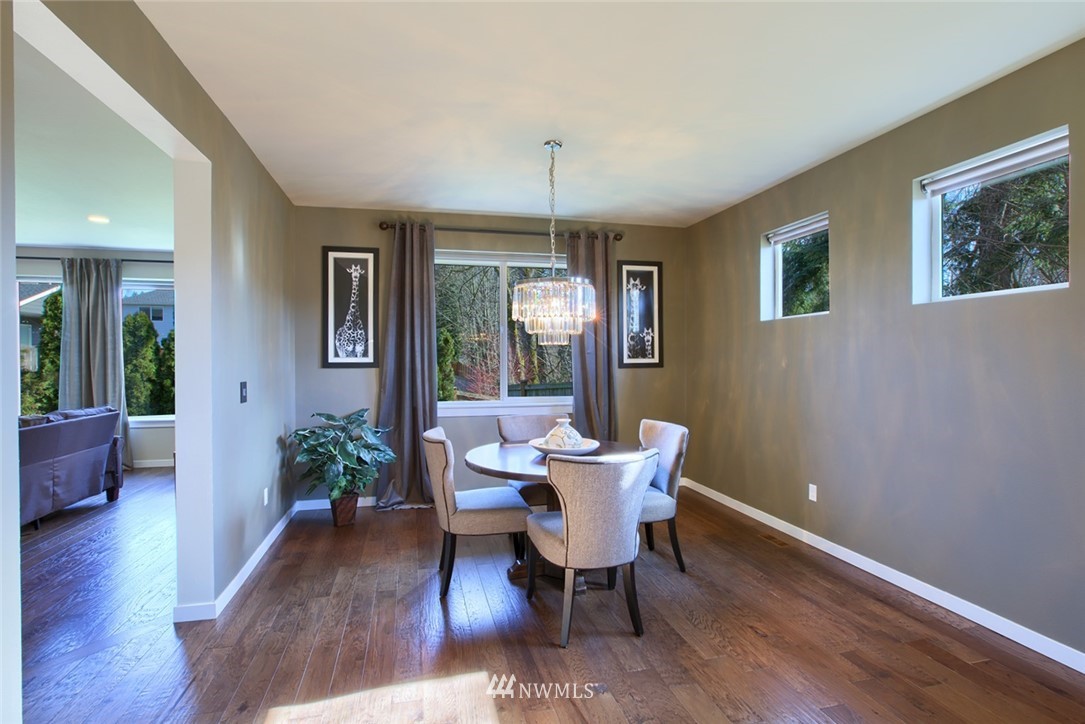 22329 38th Avenue Southeast Bothell, WA 98021 - Photo 6 of 18