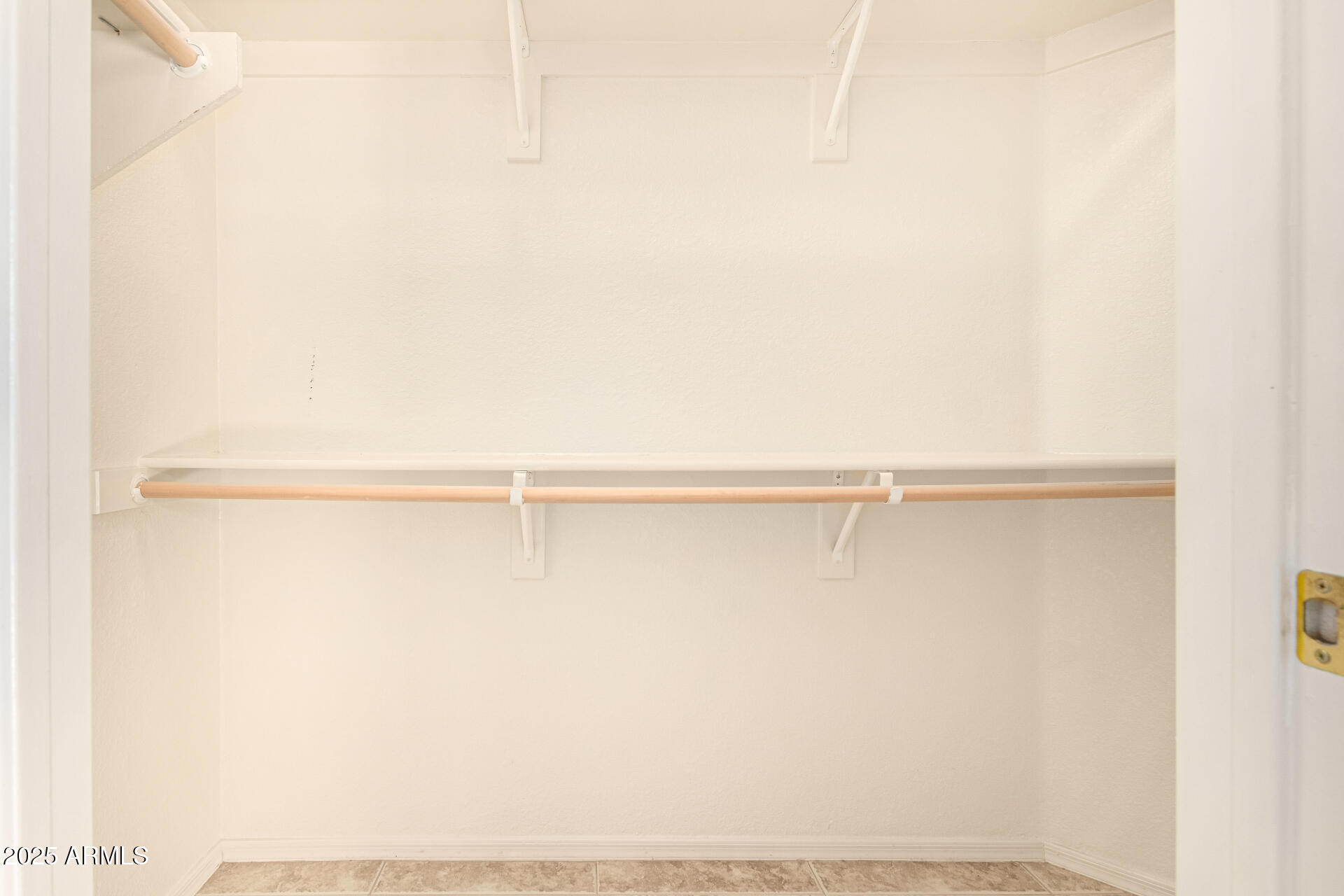 2063 South Edgewater Mesa, AZ 85209 - Photo 16 of 32 Primary WalkIn