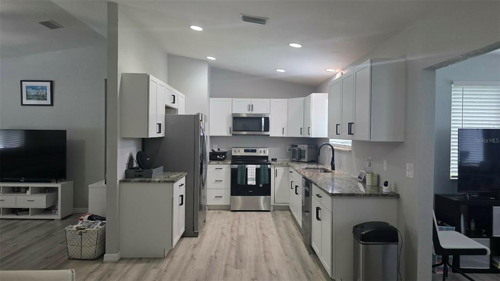 8041 Southwest 109th Place Road Ocala, FL 34481 - Photo 19 of 53 Gallery Image 19