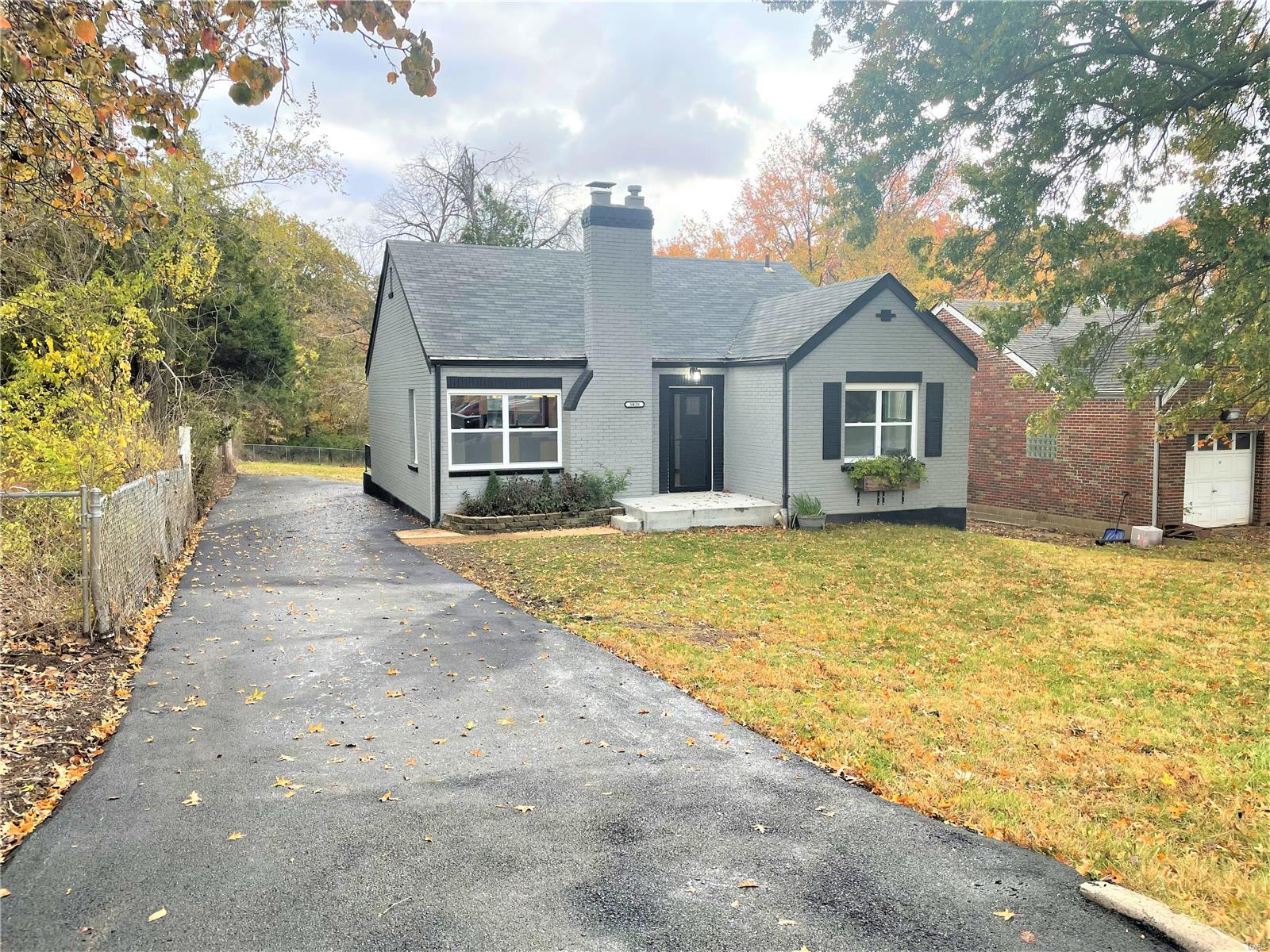 3028 Telegraph Road St. Louis, MO 63125 - Photo 2 of 18 Gallery Image 2