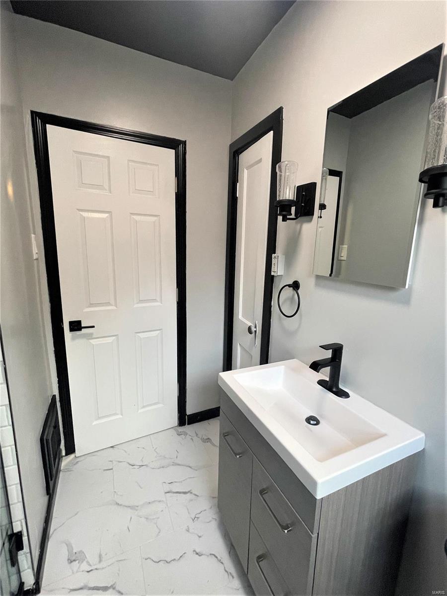 3028 Telegraph Road St. Louis, MO 63125 - Photo 11 of 18 Gallery Image 11