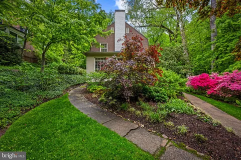 $880,000 | 401 Edgevale Road, Baltimore, MD 21210