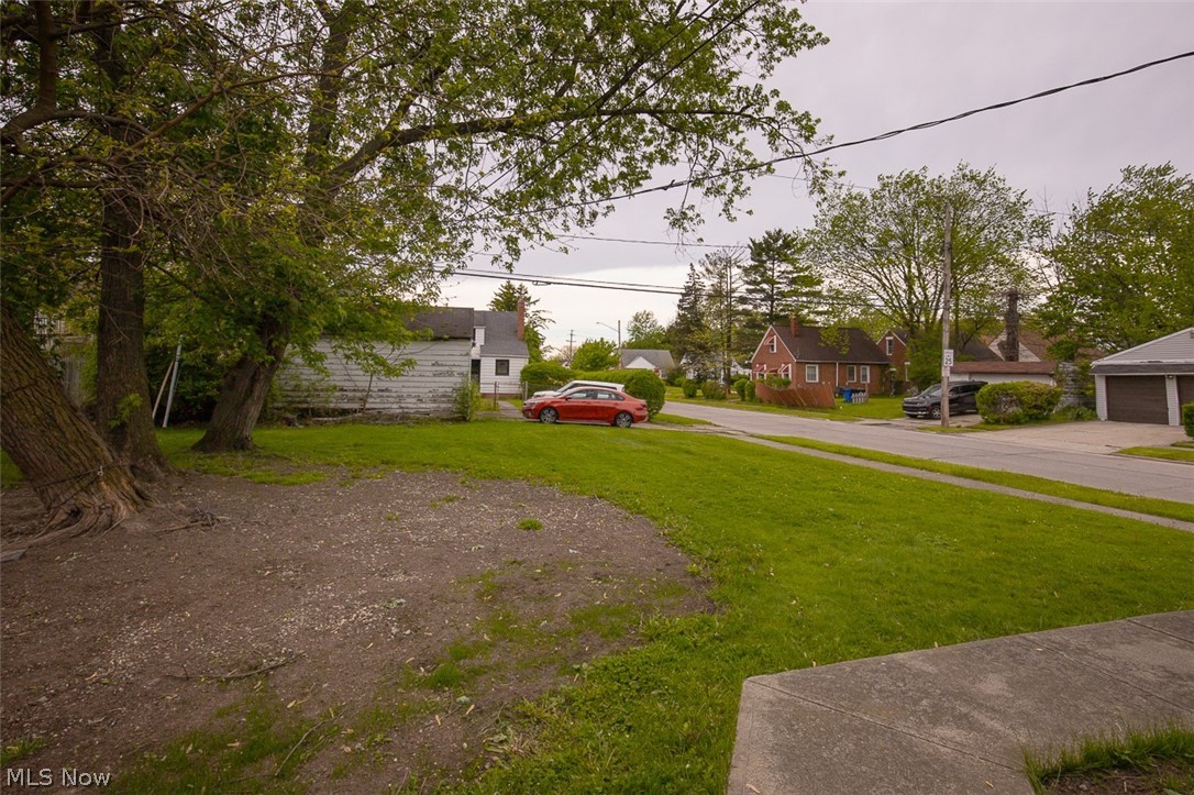 3896 Strandhill Road Cleveland, OH 44128 - Photo 28 of 31 Gallery Image 28