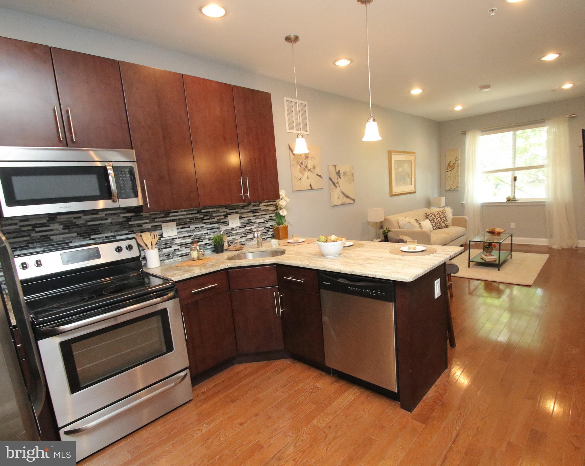 2115 Carpenter Street, Unit 1 Philadelphia, PA 19146 - Photo 13 of 33