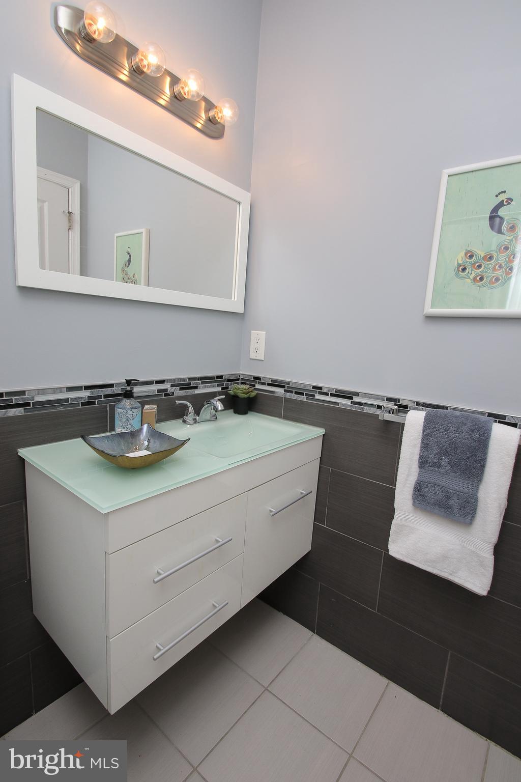 2115 Carpenter Street, Unit 1 Philadelphia, PA 19146 - Photo 15 of 33