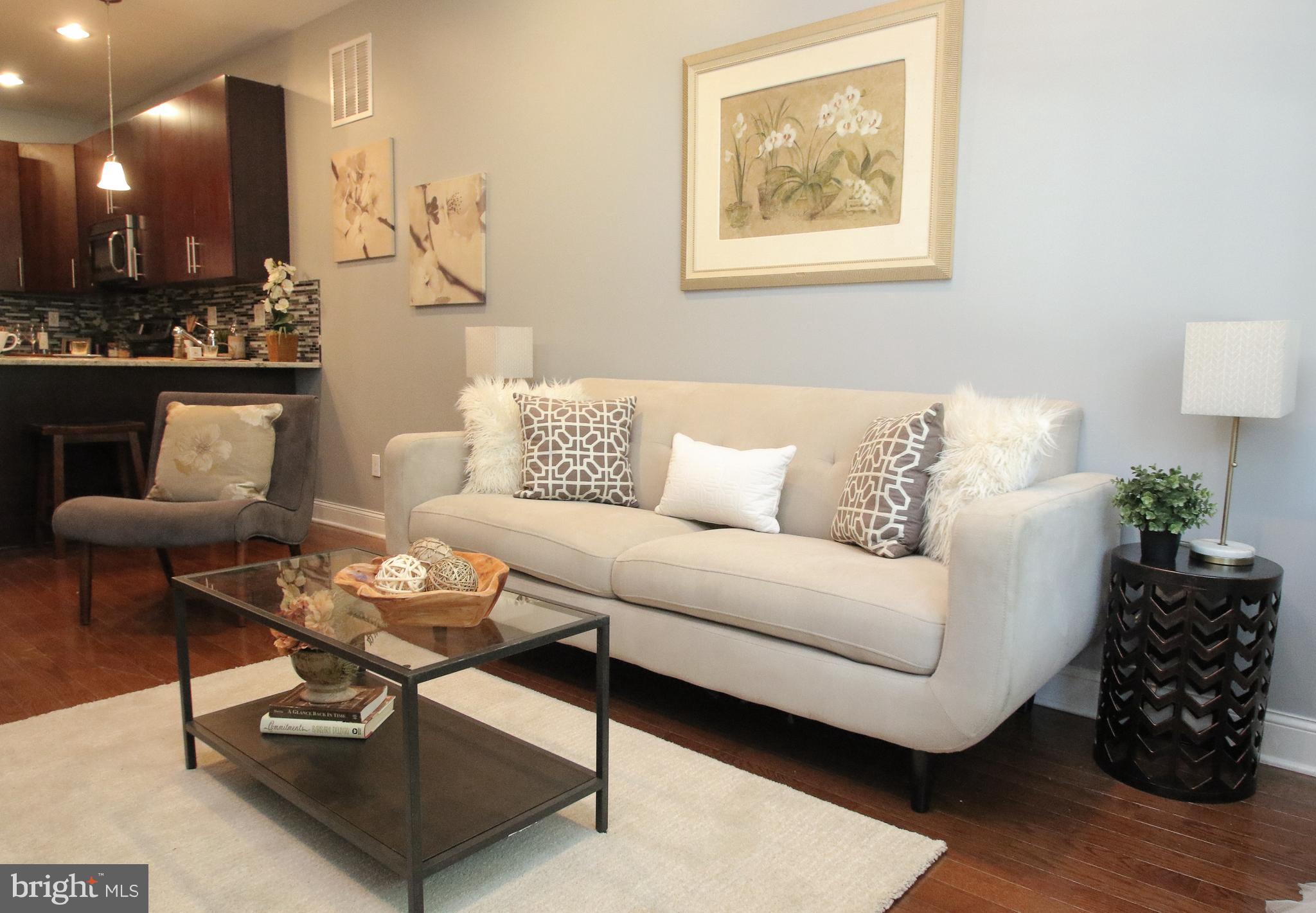 2115 Carpenter Street, Unit 1 Philadelphia, PA 19146 - Photo 3 of 33