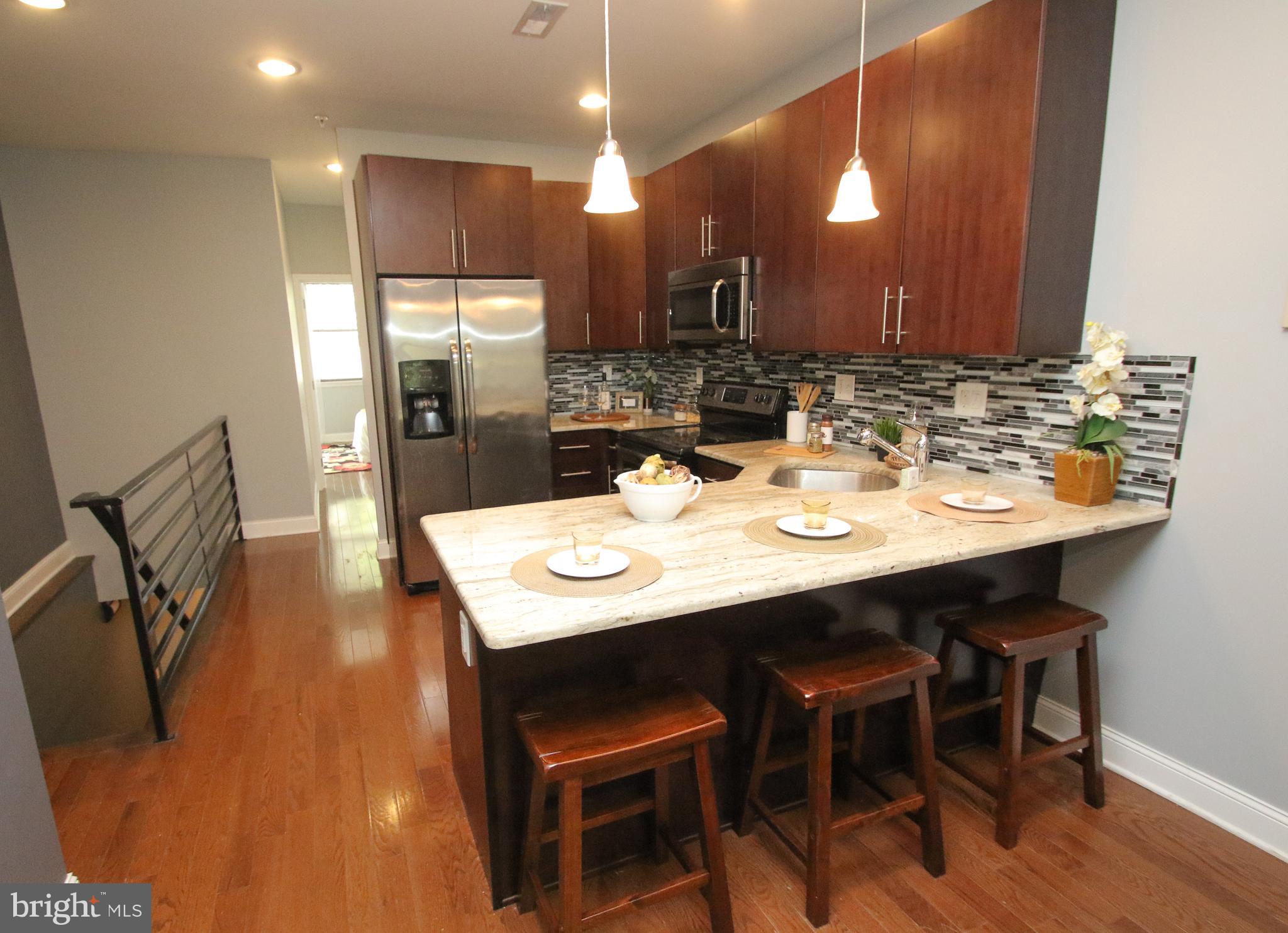 2115 Carpenter Street, Unit 1 Philadelphia, PA 19146 - Photo 5 of 33