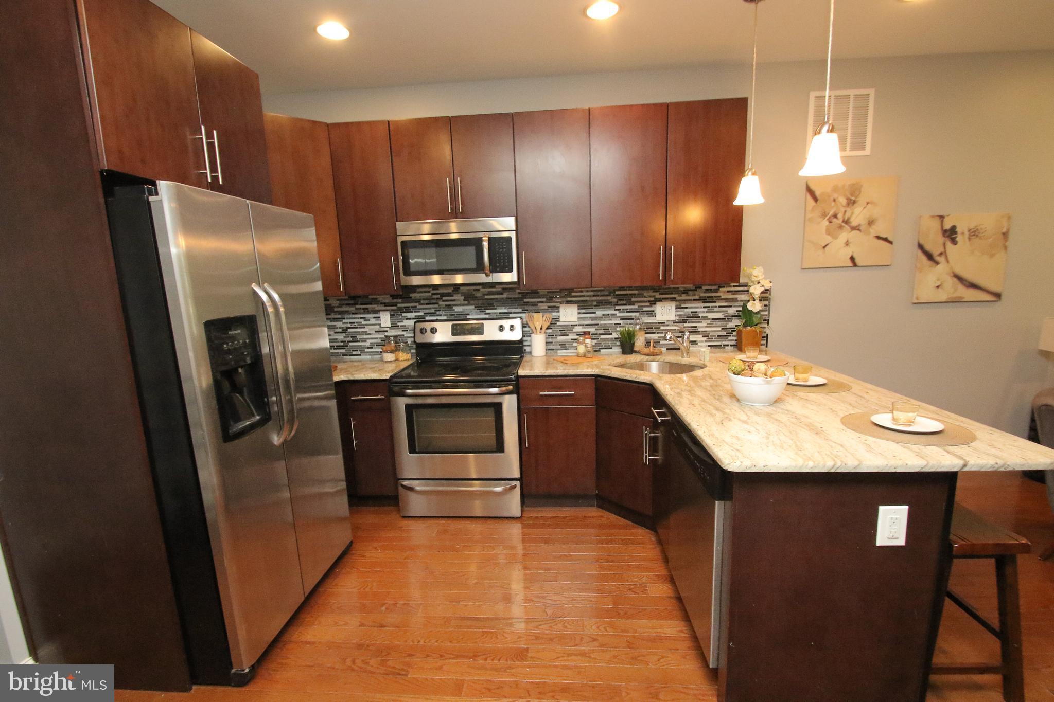 2115 Carpenter Street, Unit 1 Philadelphia, PA 19146 - Photo 6 of 33