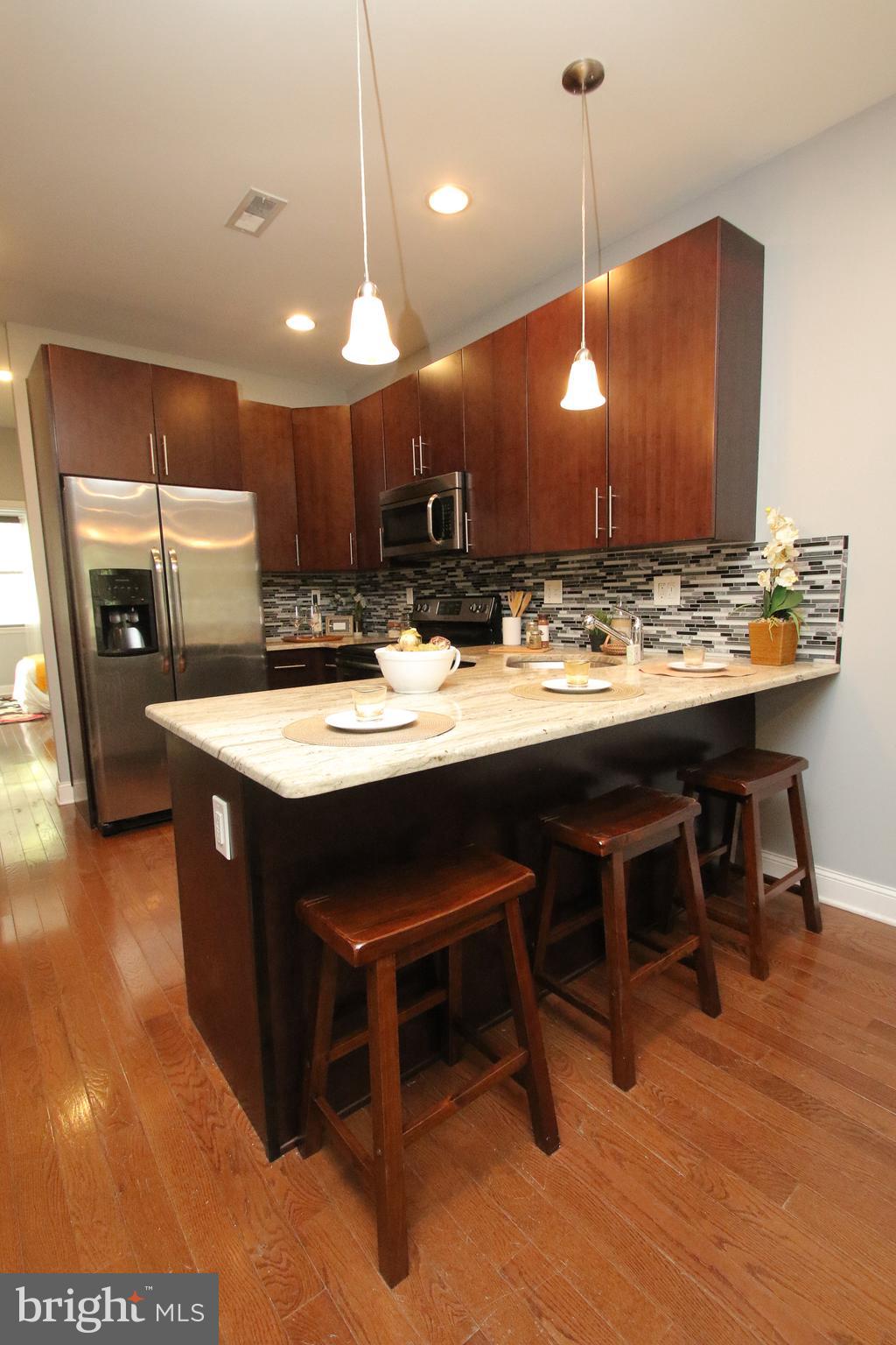 2115 Carpenter Street, Unit 1 Philadelphia, PA 19146 - Photo 7 of 33