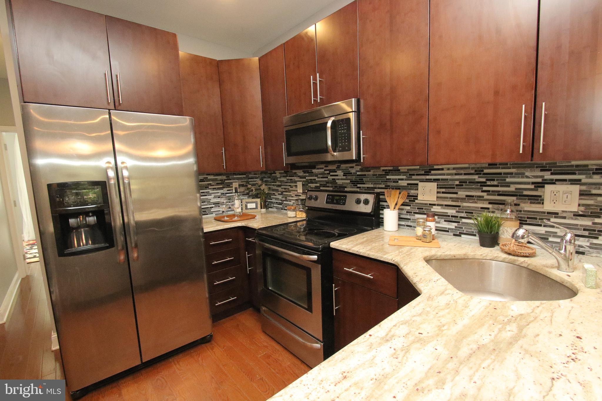 2115 Carpenter Street, Unit 1 Philadelphia, PA 19146 - Photo 9 of 33