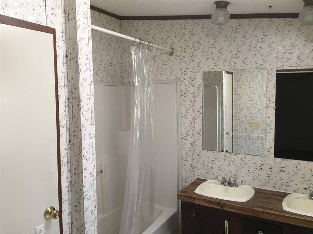 224 Broadmouth Church Road Honea Path, SC 29654 - Photo 7 of 20