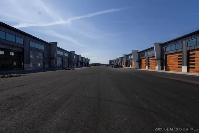 $369,900 | 100 Blue Heron Hill Lane, Unit 103, Lake Ozark, MO 65049