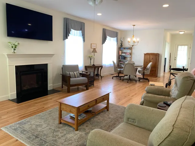 $489,000 | 54 Cielo Drive, Dover, NH 03820