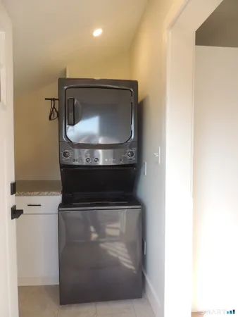$2,600 | 56-58 Harrison Avenue, Unit 2, Branford, CT 06405