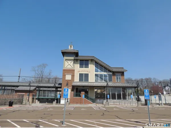 $2,600 | 56-58 Harrison Avenue, Unit 2, Branford, CT 06405