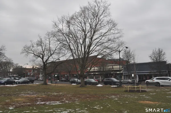 $2,600 | 56-58 Harrison Avenue, Unit 2, Branford, CT 06405