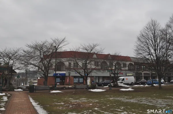 $2,600 | 56-58 Harrison Avenue, Unit 2, Branford, CT 06405