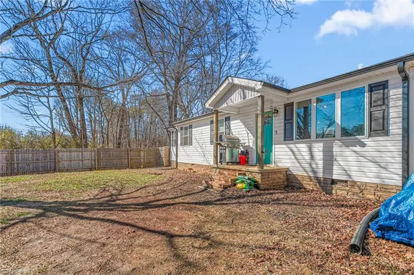 $204,900 | 118 Shady Grove Road, Eden, NC 27288