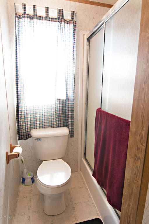 12 Sage Road Buffalo, WY 82834 - Photo 11 of 24 12 sage master bath 2