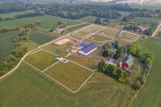 $1,795,000 | N136W21342 Bonniwell Road, Richfield, WI 53076