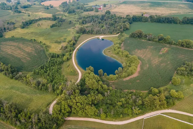 $1,795,000 | N136W21342 Bonniwell Road, Richfield, WI 53076