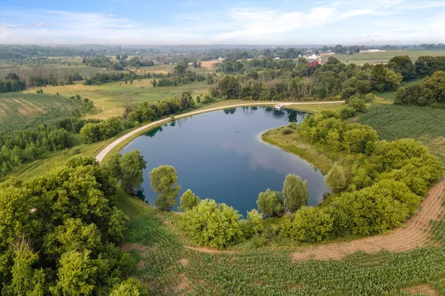 $1,795,000 | N136W21342 Bonniwell Road, Richfield, WI 53076