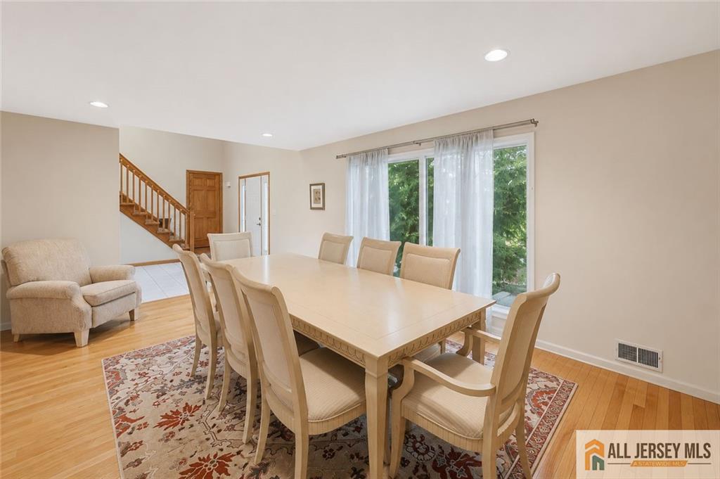 121 West Hill Road Colonia, NJ 07067 - Photo 8 of 41