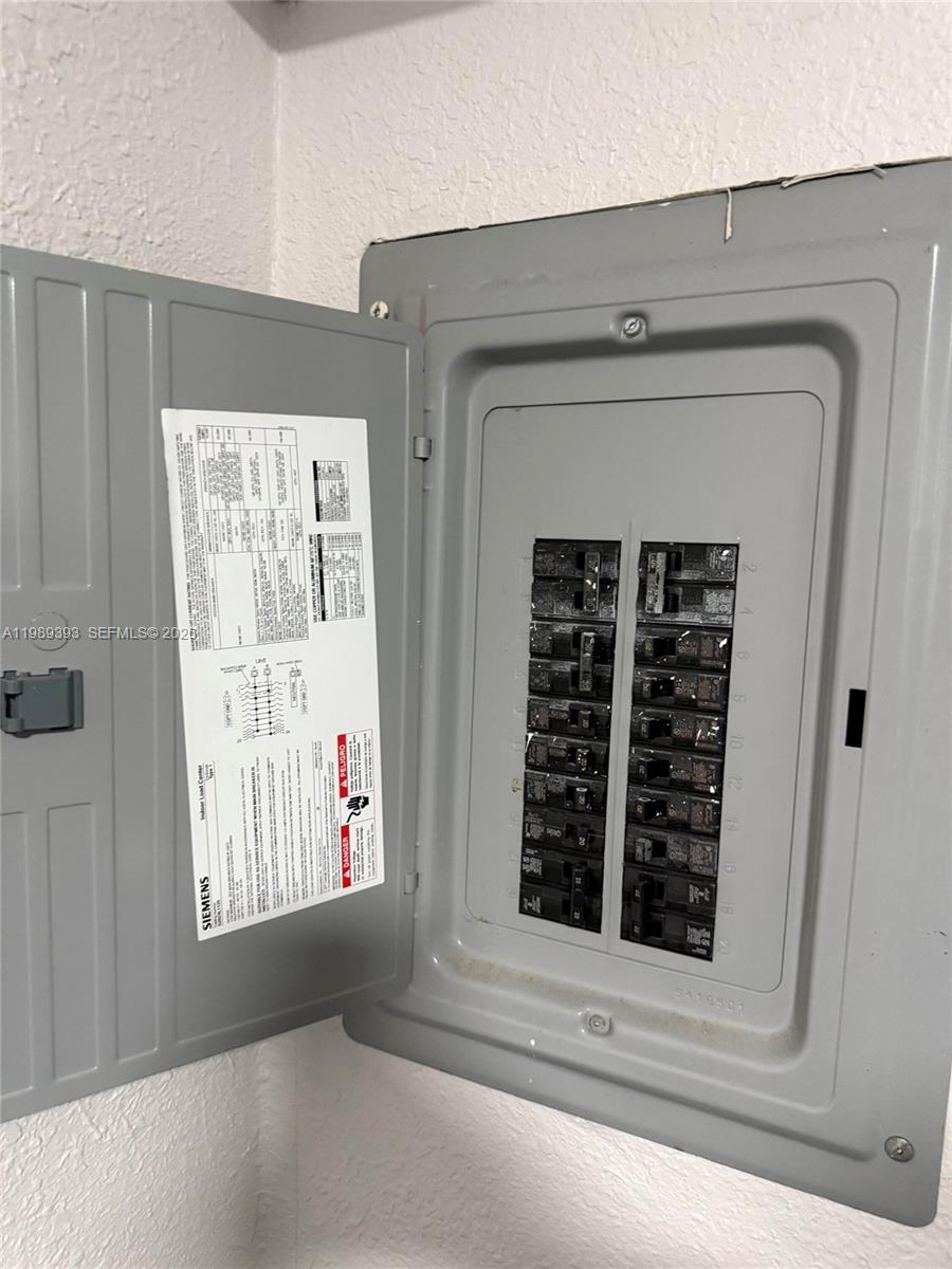 10601 Southwest 173rd Street Miami, FL 33157 - Photo 13 of 28