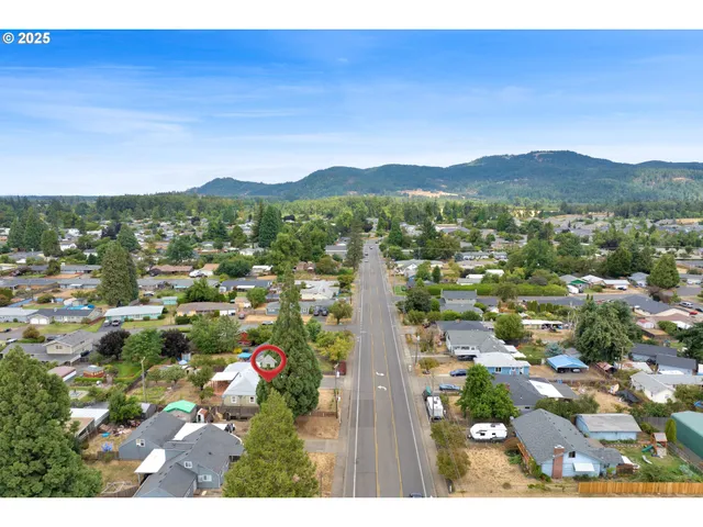$389,999 | 2240 5th Street, Springfield, OR 97477