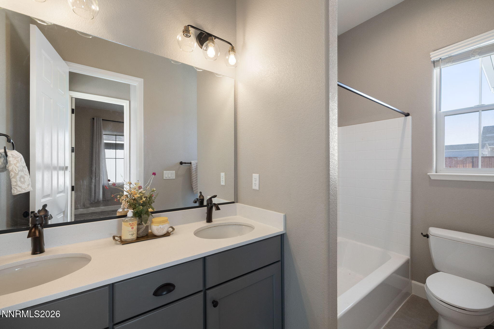11541 Hacienda Ridge Way Sparks, NV 89441 - Photo 10 of 30 casita bath