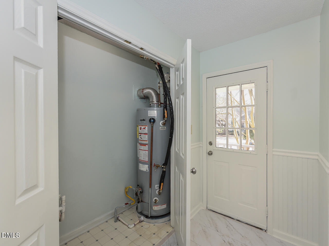 129 Weatherhill Point Carrboro, NC 27510 - Photo 23 of 38 Interior - side door - OK