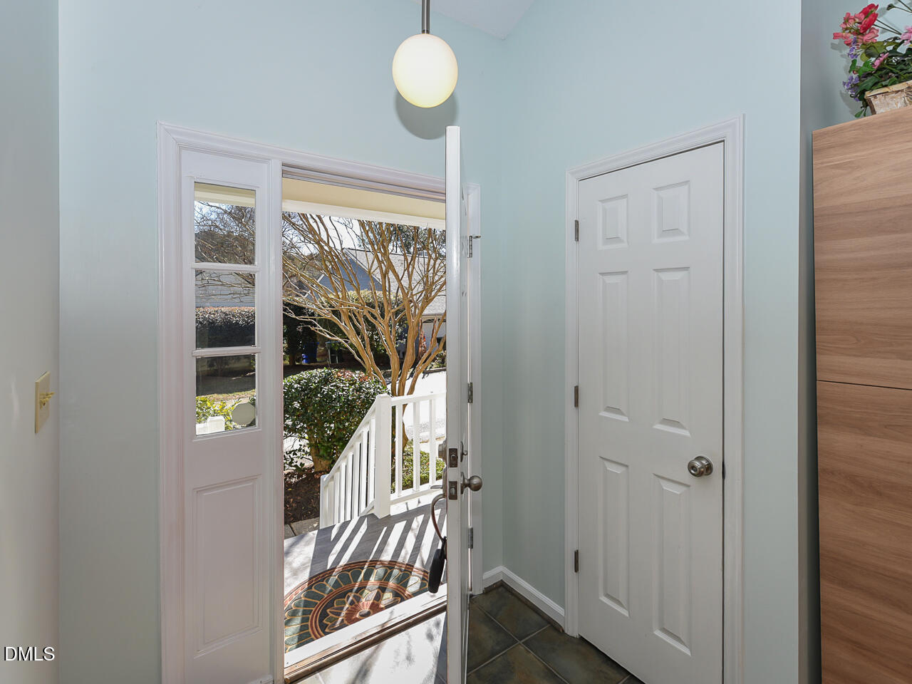 129 Weatherhill Point Carrboro, NC 27510 - Photo 6 of 38 Interior - front door - OK